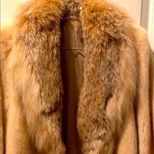 BEAUTIFUL FOX FUR COAT (SOLD)